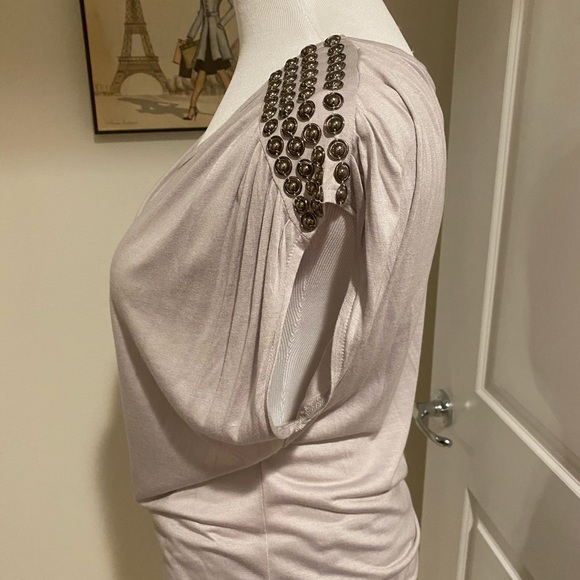 Grey Guess shirt with silver shoulder detail. Med - Picture 3 of 6